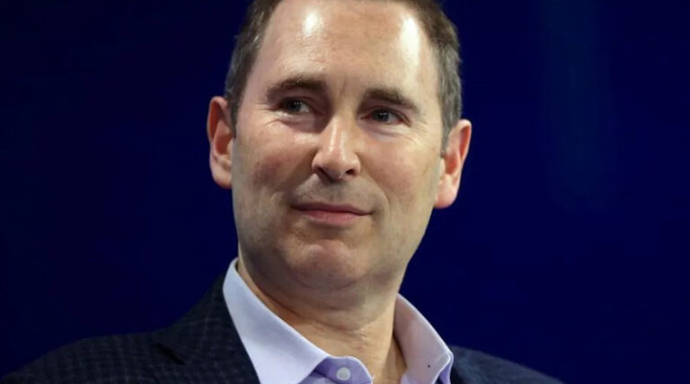 Jeff Bezos anunció que su relevo al frente de Amazon asumirá el cargo el 5 de julio