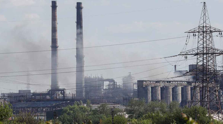 Rusia anuncia «liberación total» de acería en Mariúpol; resistencia se rindió