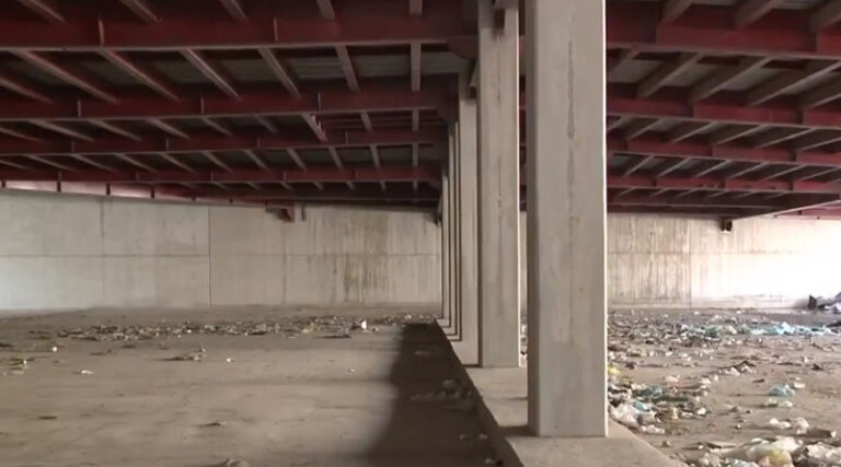 Metrobús de Torreón, Coahuila quedó entre la basura y el olvido