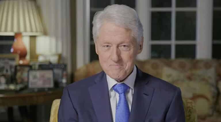 Nuevos detalles en relaciones de Trump y Bill Clinton con Jeffrey Epstein