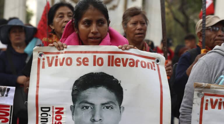 Segob confía diálogo sobre Ayotzinapa