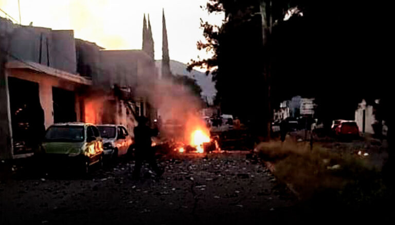 Apoyos por 9 mdp a afectados por «coches bomba» en Guanajuato