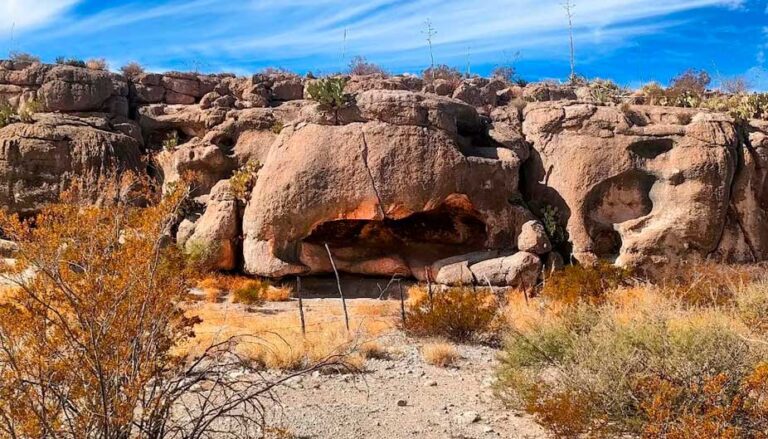FGR indaga saqueo y daño de pinturas en La Cueva Pinta en Coahuila