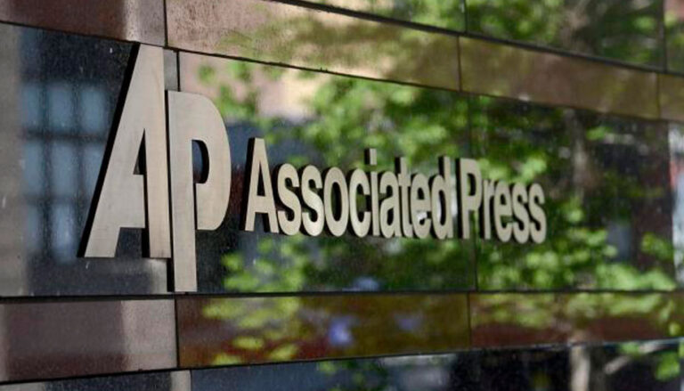 Veta Casa Blanca a la agencia AP por no usar ‘Golfo de América’