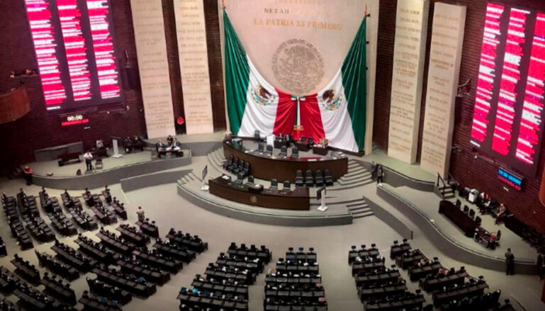 Fijan diputados postura ante relación México