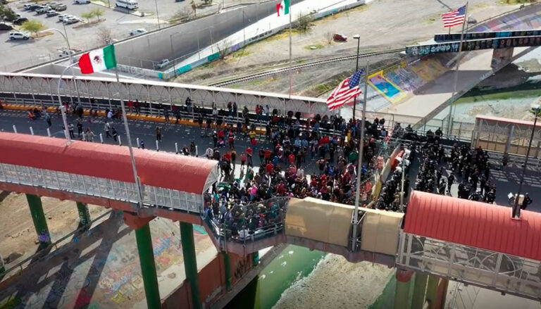 En pausa por un mes, aranceles a México; se reforzará frontera