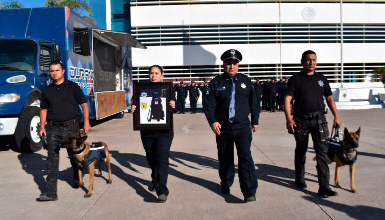 Lleva a cabo SSP ceremonia de jubilación de dos elementos caninos y uno de reconocimiento póstumo de la Policía Estatal