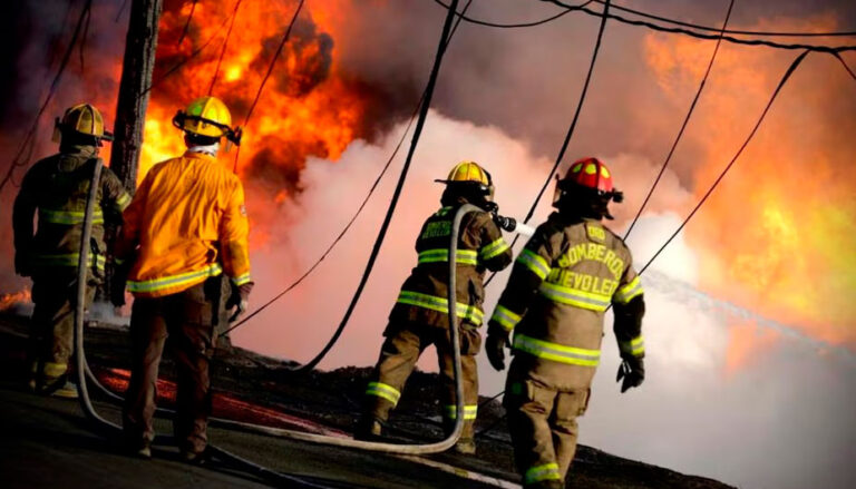 Alerta máxima por incendios en Monterrey