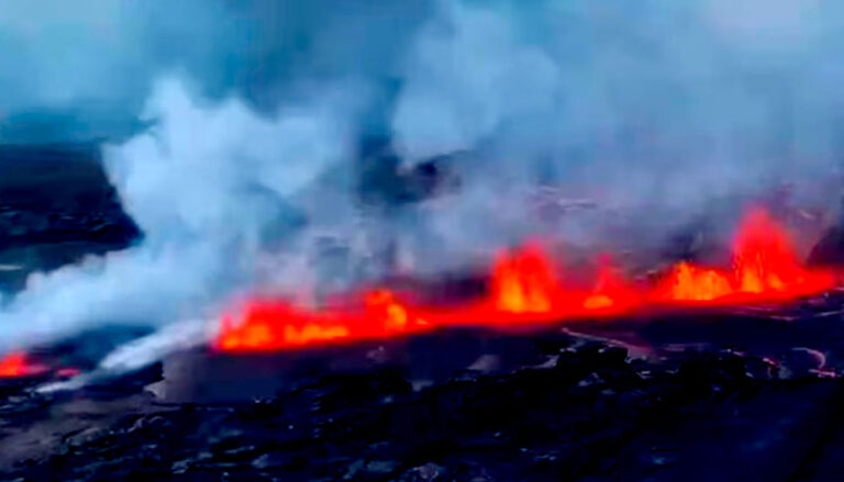 Volcán Kilauea, en Hawái, entra en erupción